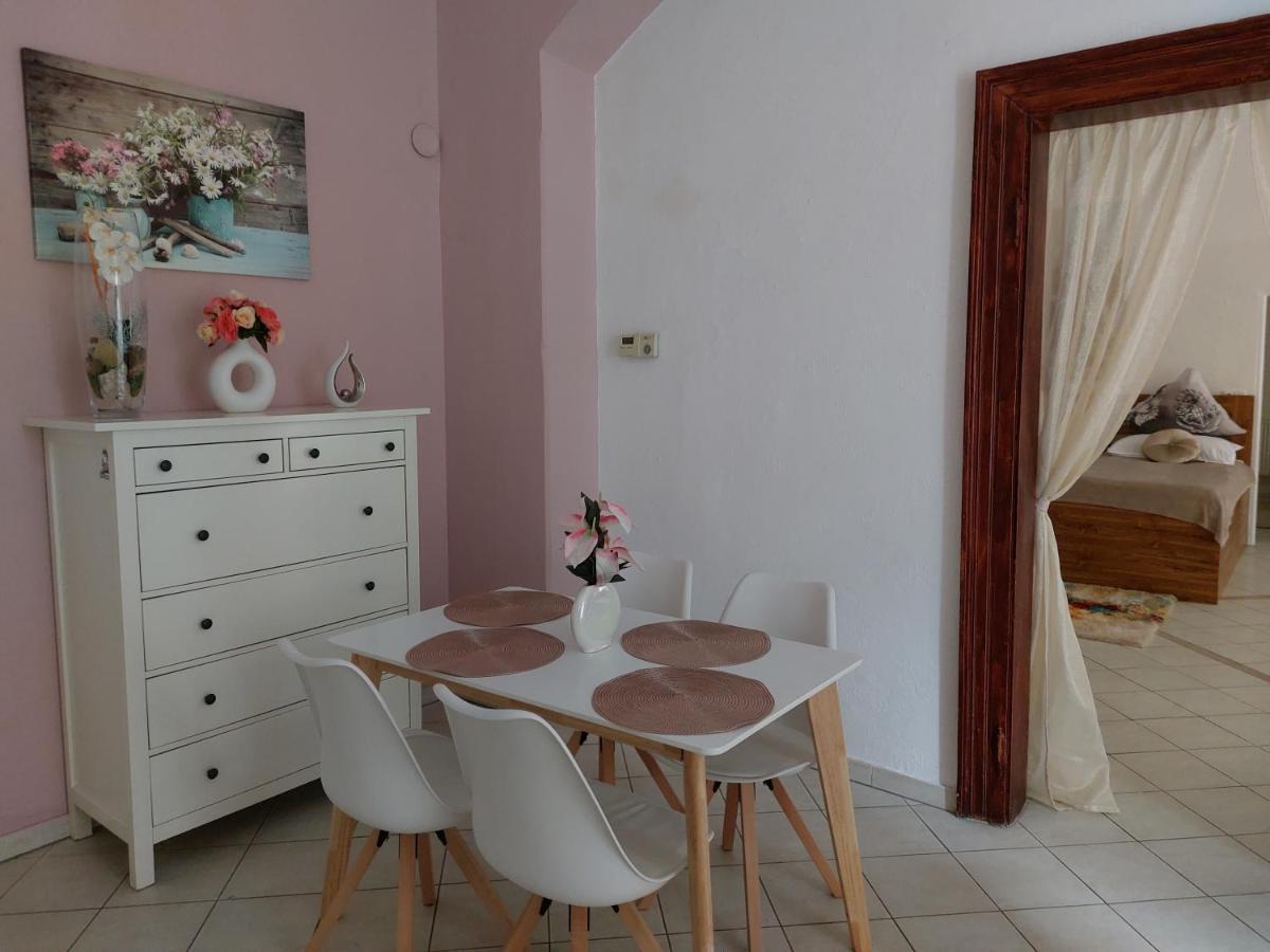 Exkluzivni Apartman V Prizemi V Hradci Kralove Hradec Kralove Exterior photo